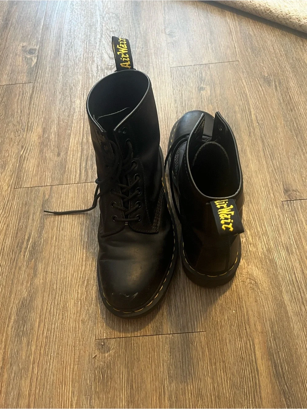 Dr. Martens Men's Black 8-Eye Lace-Up Boots Size 11